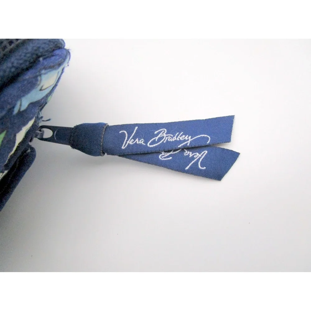 Vera Bradley Blue Diamonds Wristlet Zip Around Wallet
